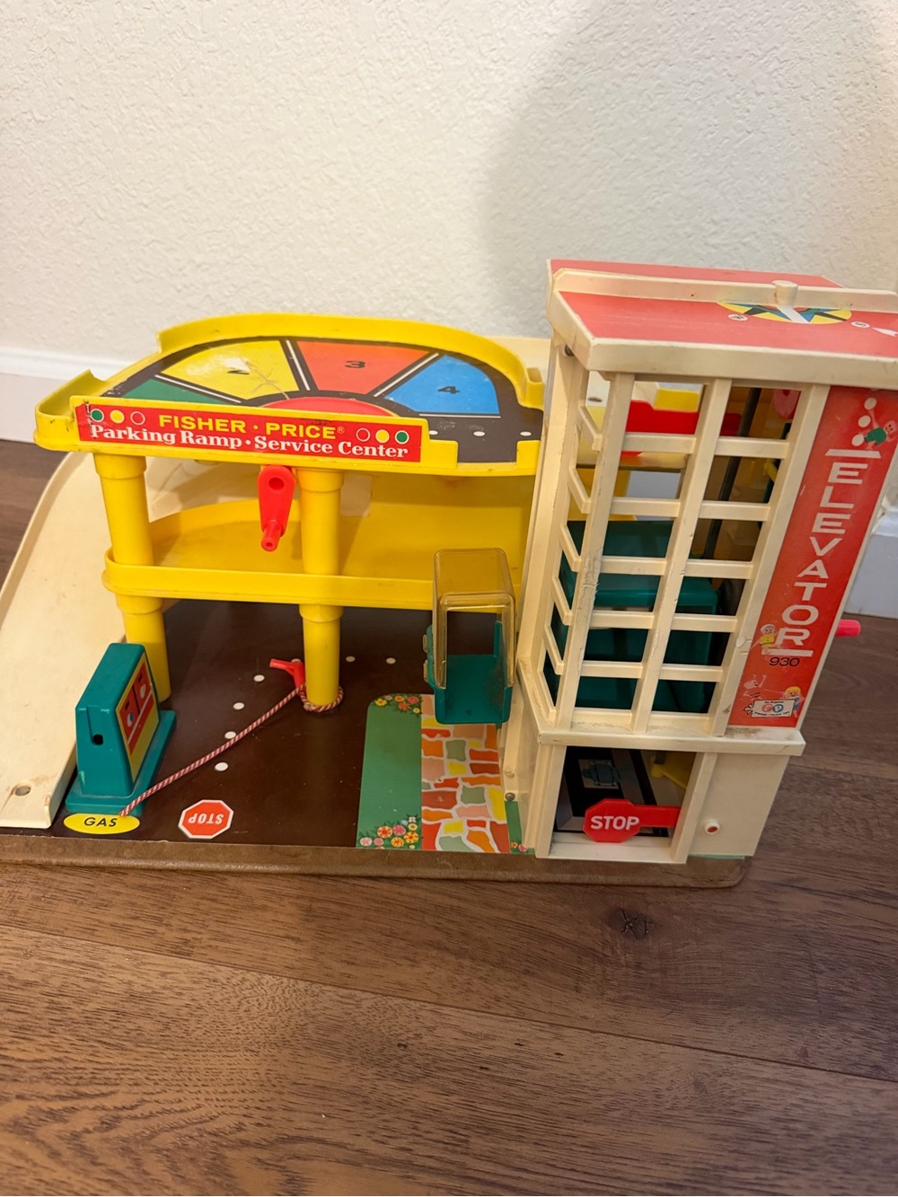 Fisher-Price Parking Ramp and Elevator Playset